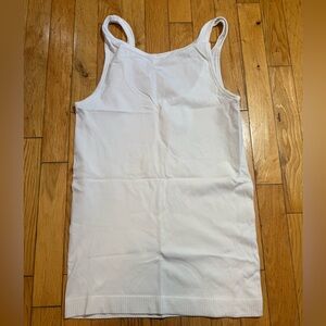 White Sleeveless Tank Top #662